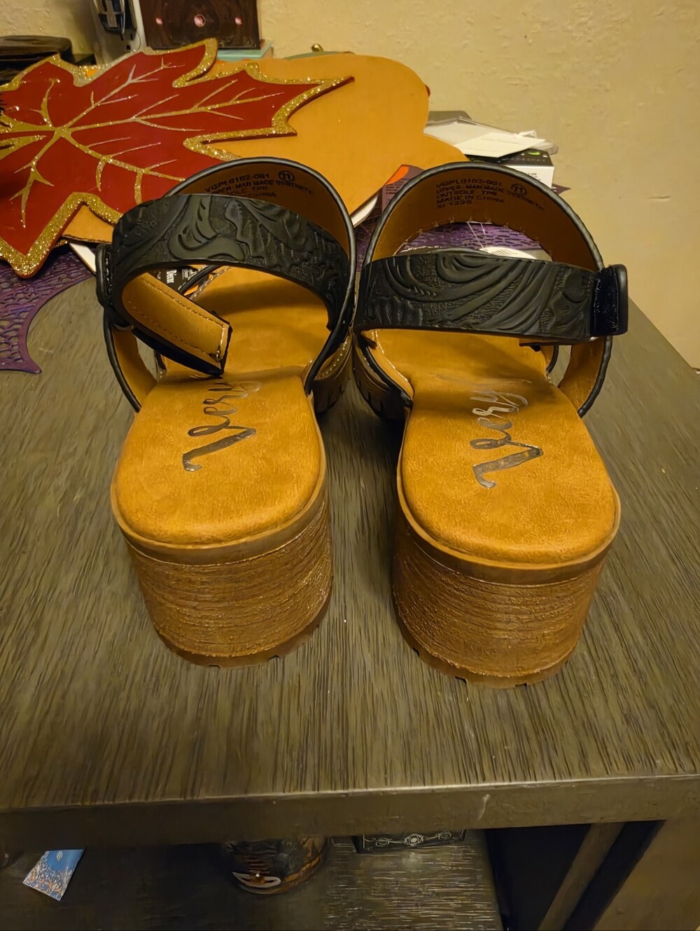 Womens Like New Very G Sandala. Sz 11 - Picture 3 of 5